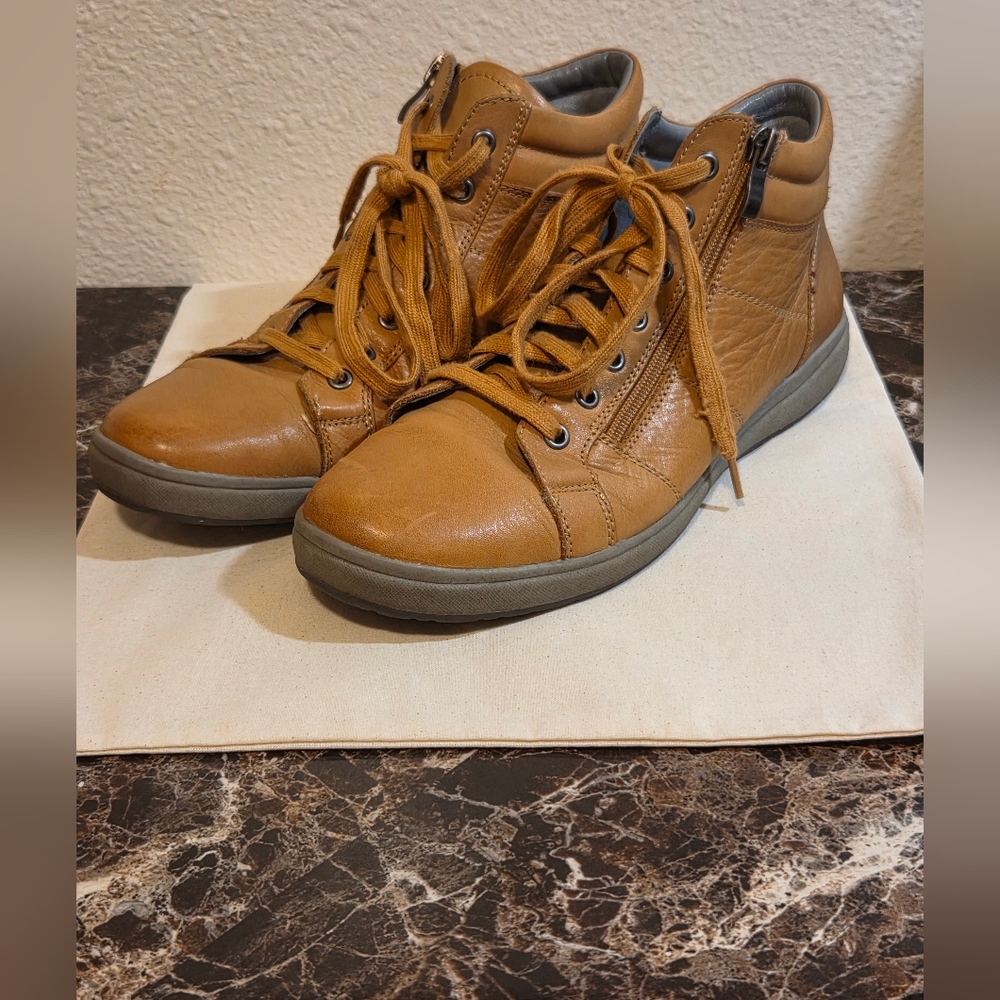 Josef Seibel (Germany) leather sneakers